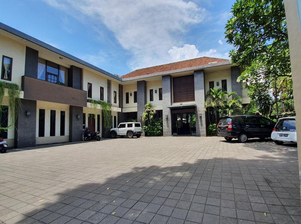 Sanur Agung Hotel Exterior photo